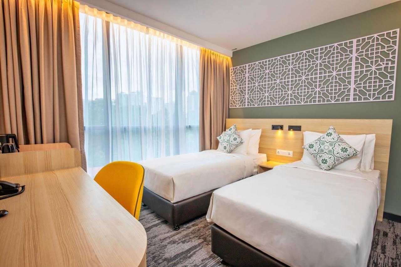 Hotel Santa Grand Signature 4*